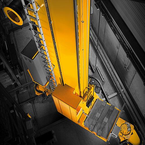 可直接訪問每個(gè)存儲(chǔ)通道的軌道式堆垛機(jī)